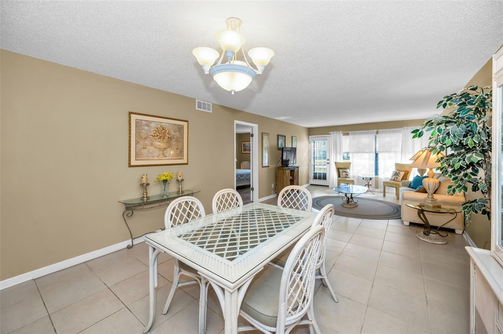 1750 BELLEAIR FOREST DR #A7, BELLEAIR, FL, 33756