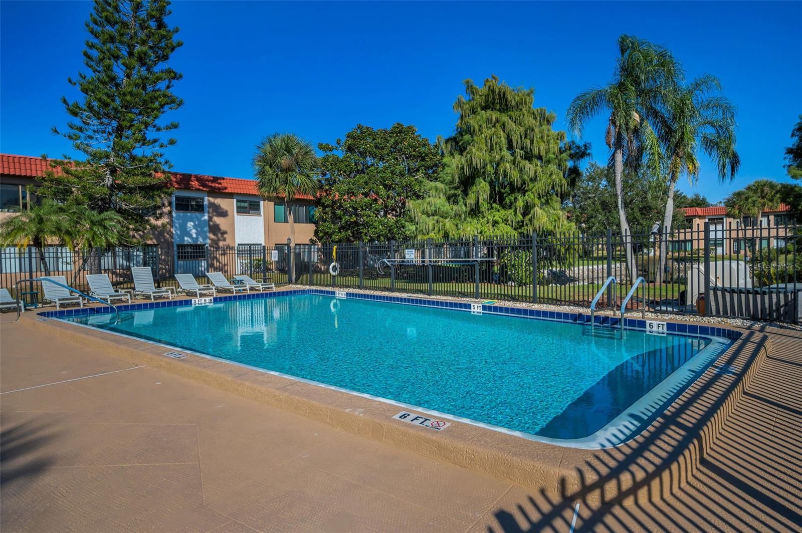 1750 BELLEAIR FOREST DR #A7, BELLEAIR, FL, 33756