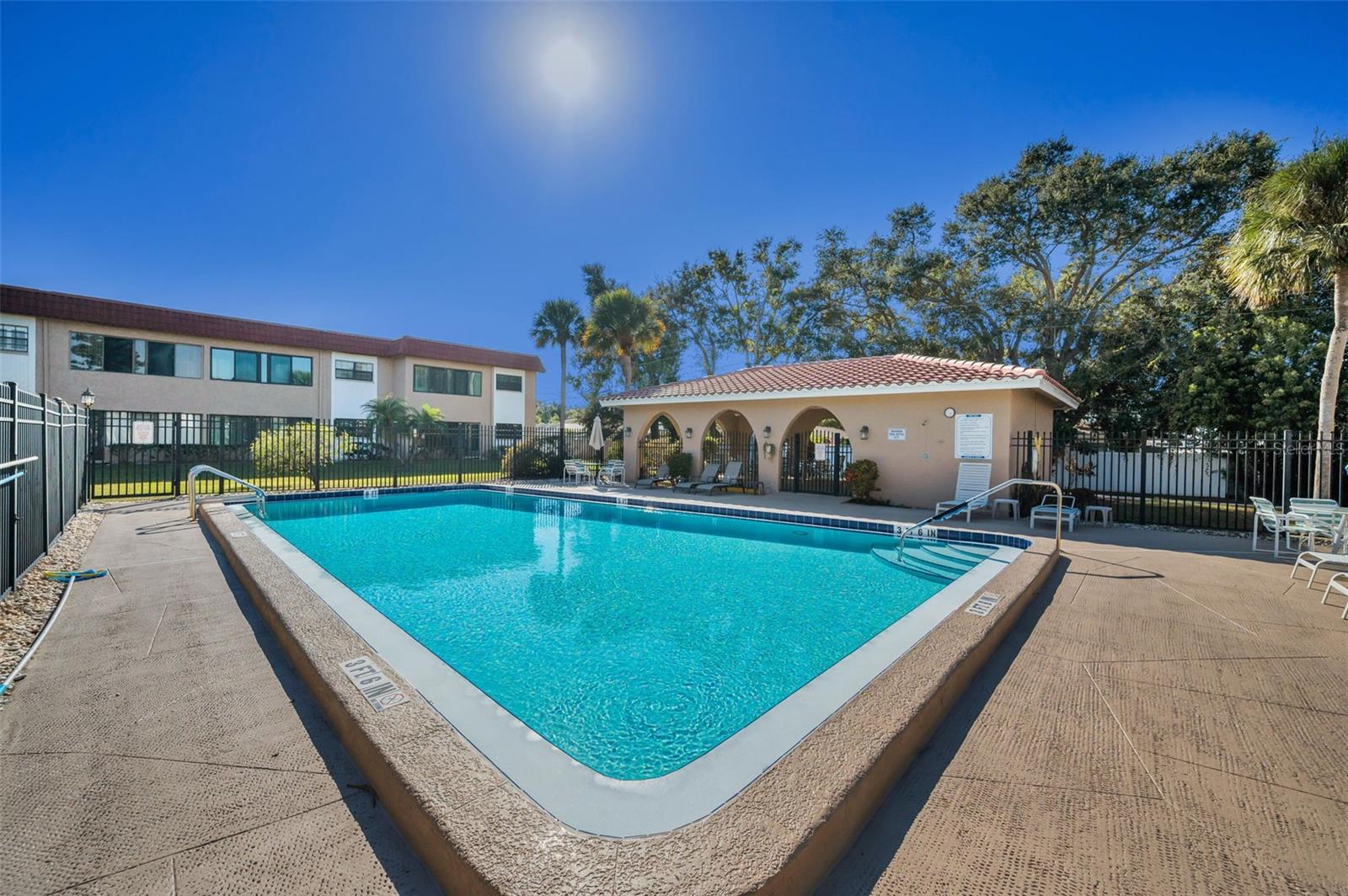 1750 BELLEAIR FOREST DR #A7, BELLEAIR, FL, 33756