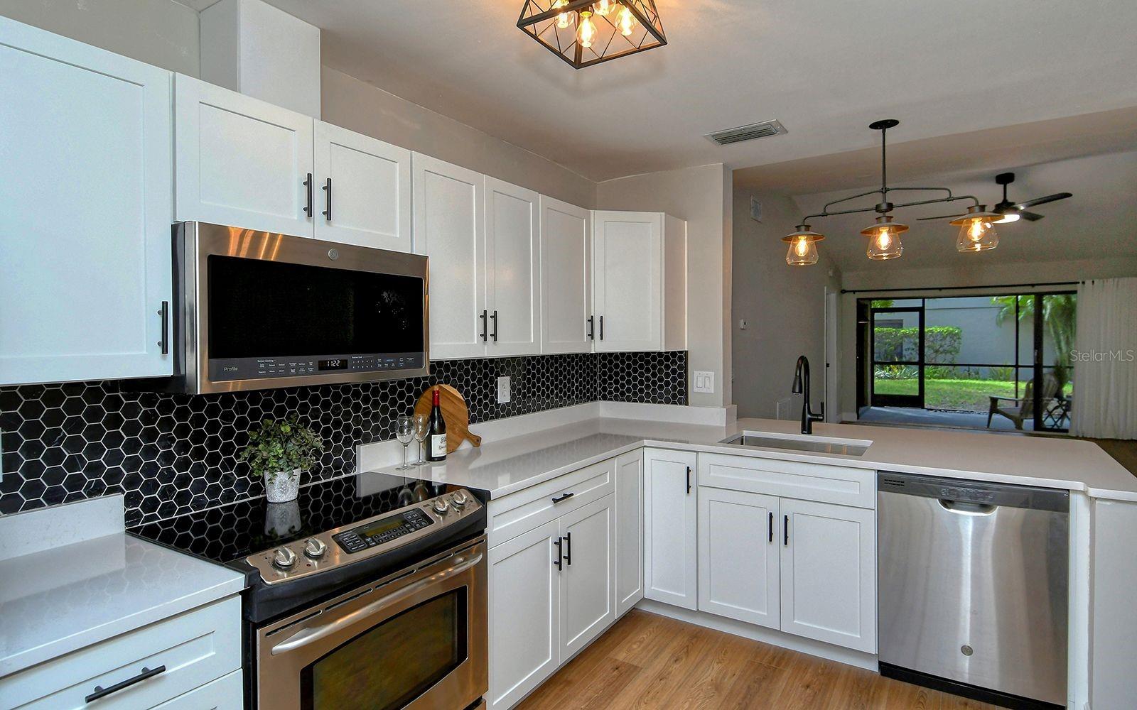 5603 SUMMER SIDE LN #44A, SARASOTA, FL, 34231