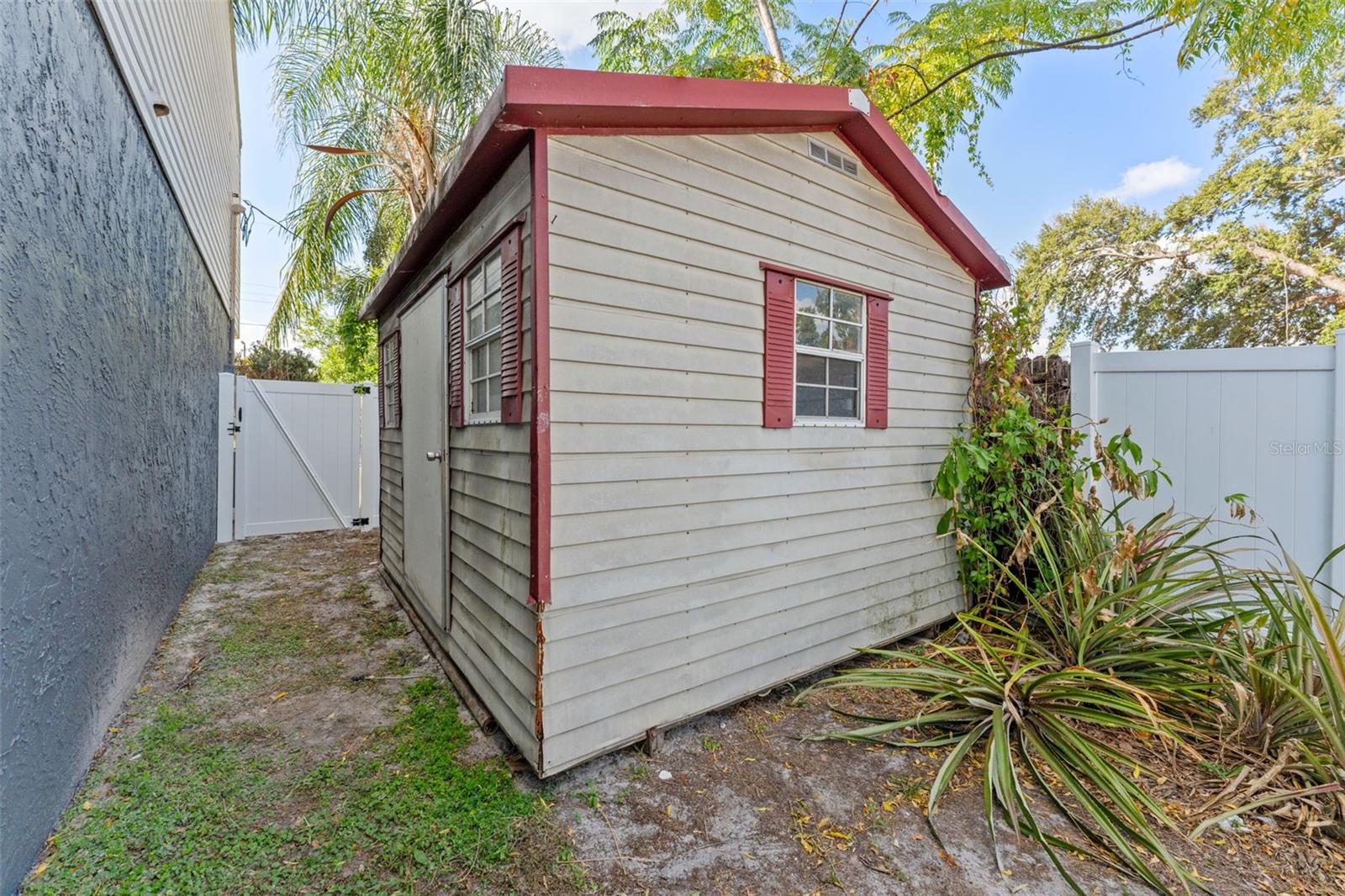 8737 N TANGERINE PL, TAMPA, FL, 33617