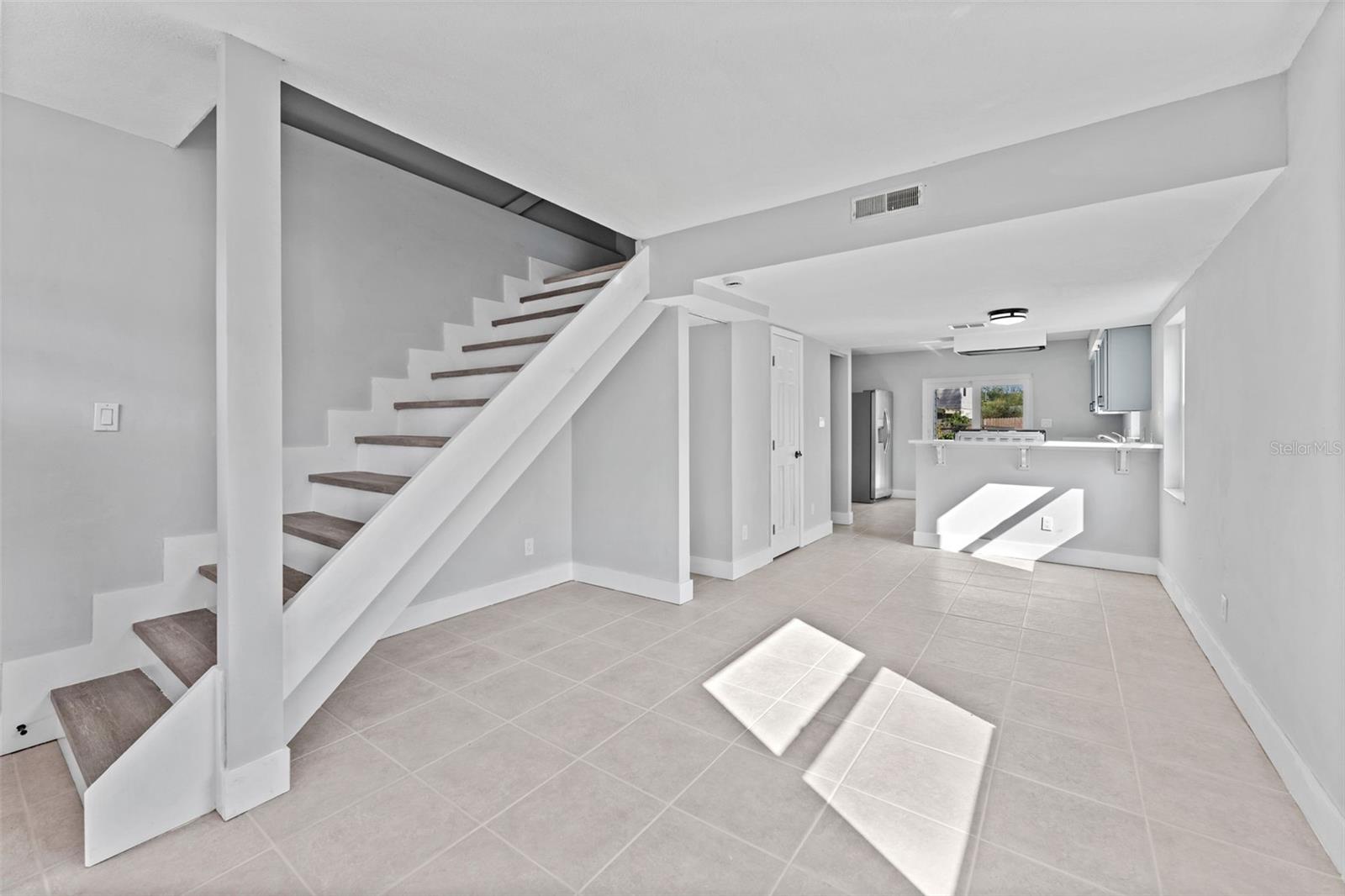 8737 N TANGERINE PL, TAMPA, FL, 33617