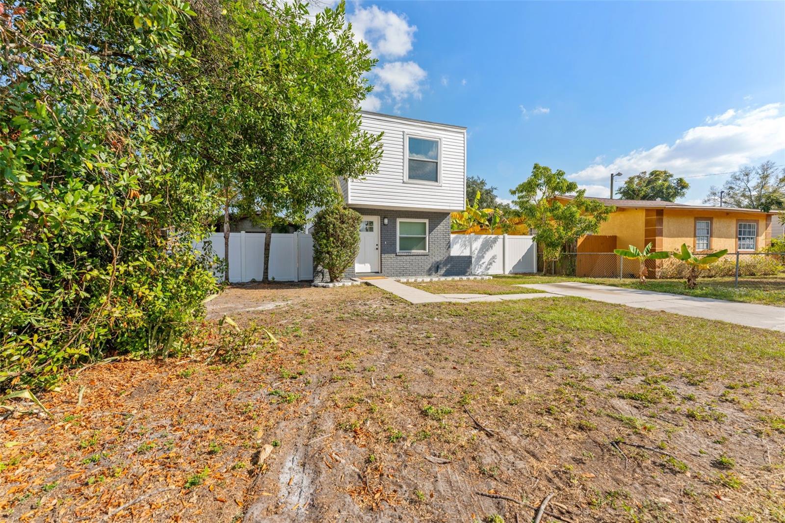 8737 N TANGERINE PL, TAMPA, FL, 33617