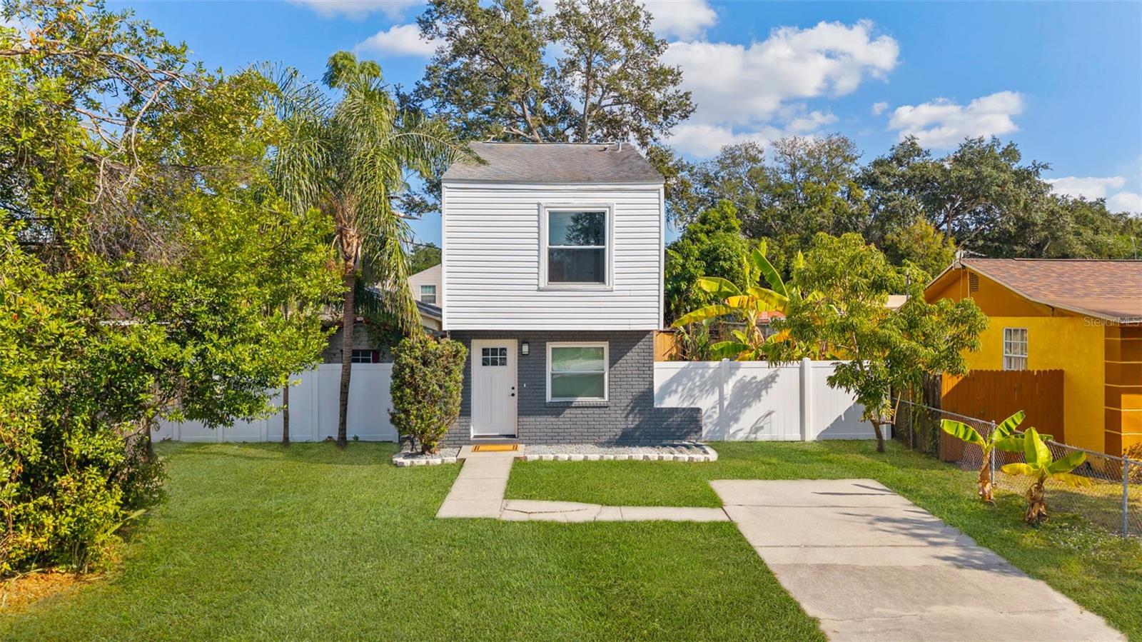 8737 N TANGERINE PL, TAMPA, FL, 33617