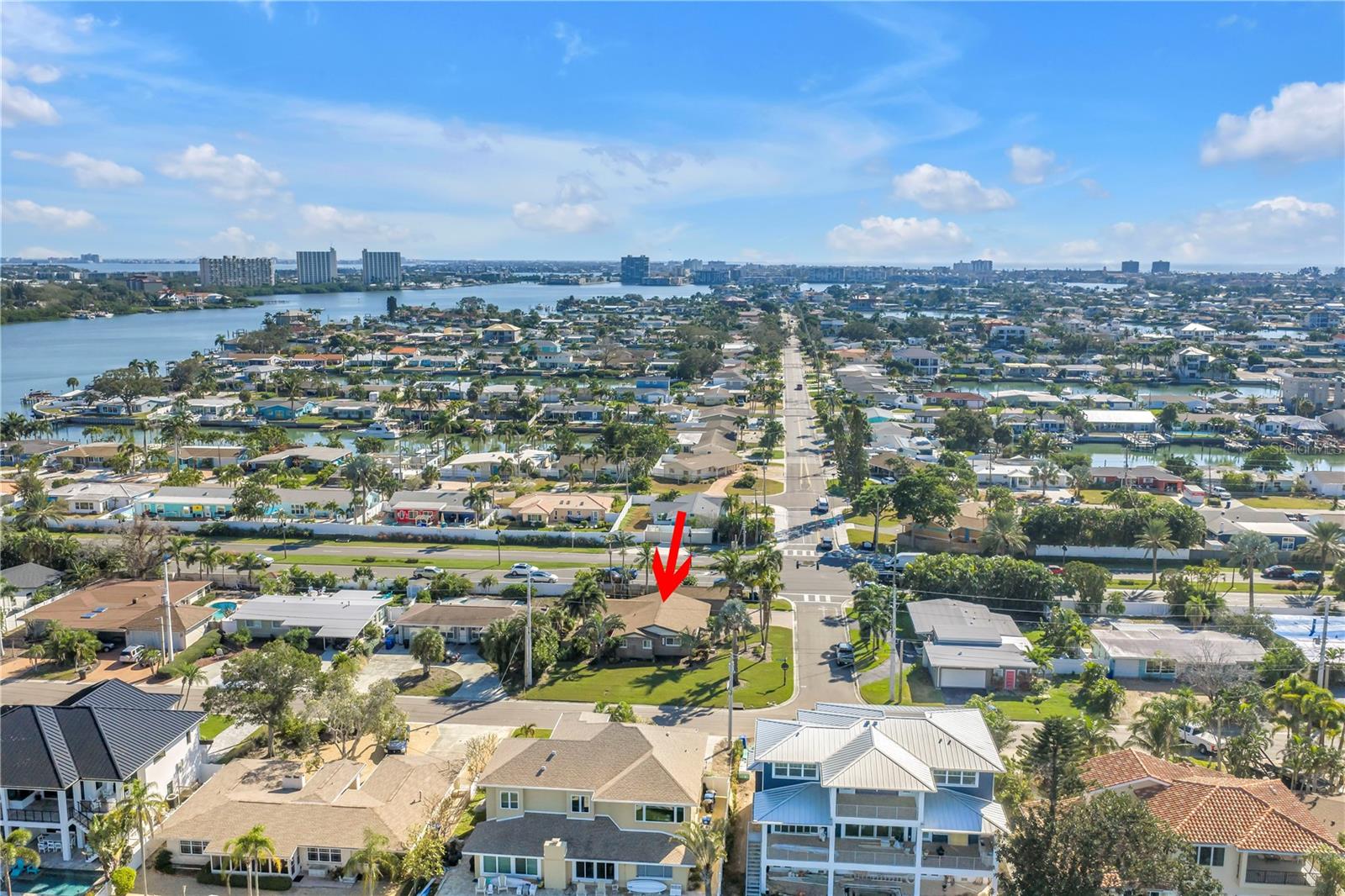 7898 CAUSEWAY BLVD N, ST PETERSBURG, FL, 33707