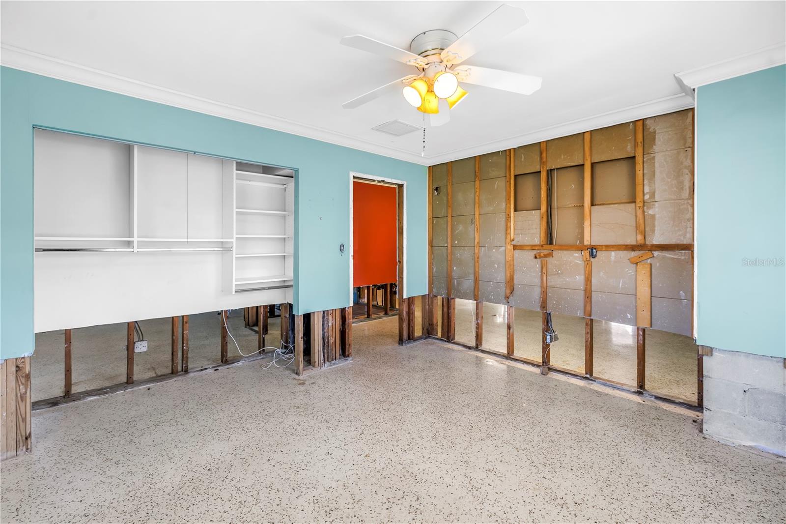 7898 CAUSEWAY BLVD N, ST PETERSBURG, FL, 33707