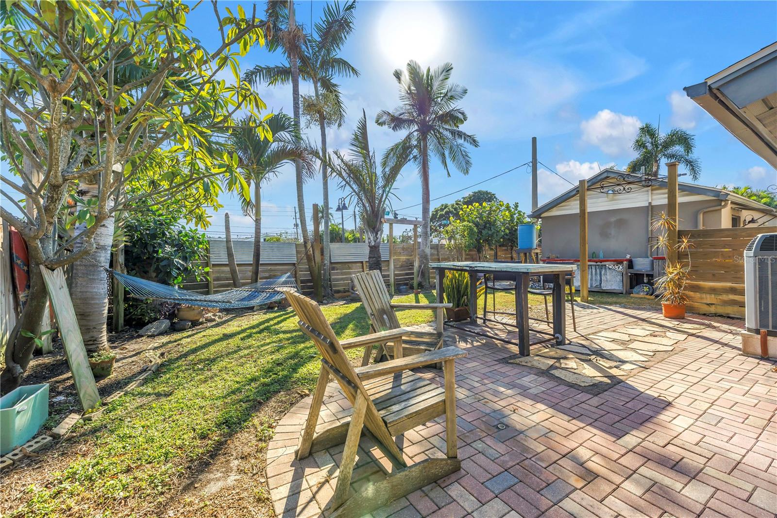 7898 CAUSEWAY BLVD N, ST PETERSBURG, FL, 33707