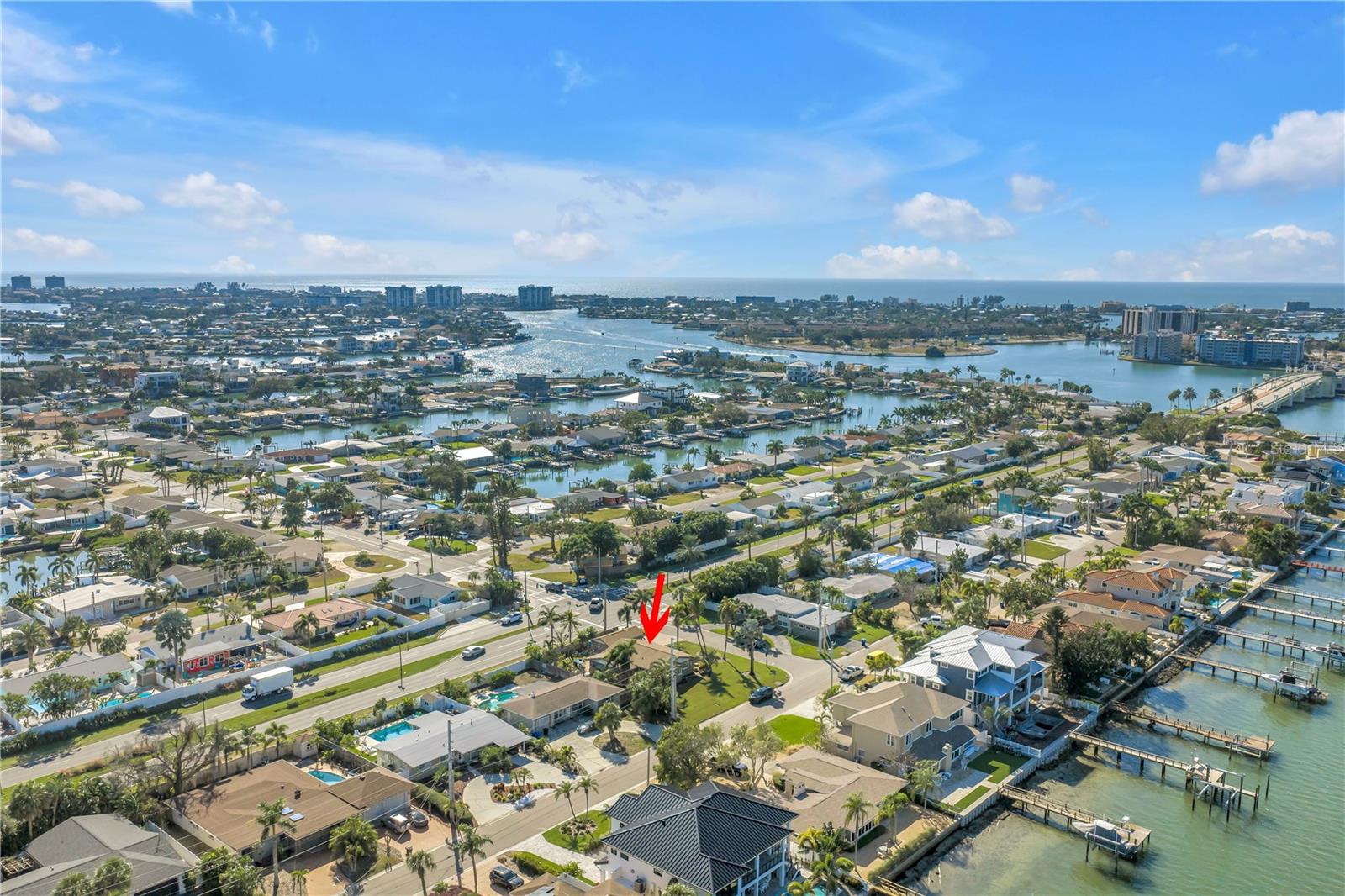 7898 CAUSEWAY BLVD N, ST PETERSBURG, FL, 33707