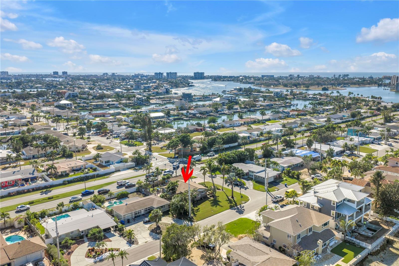 7898 CAUSEWAY BLVD N, ST PETERSBURG, FL, 33707