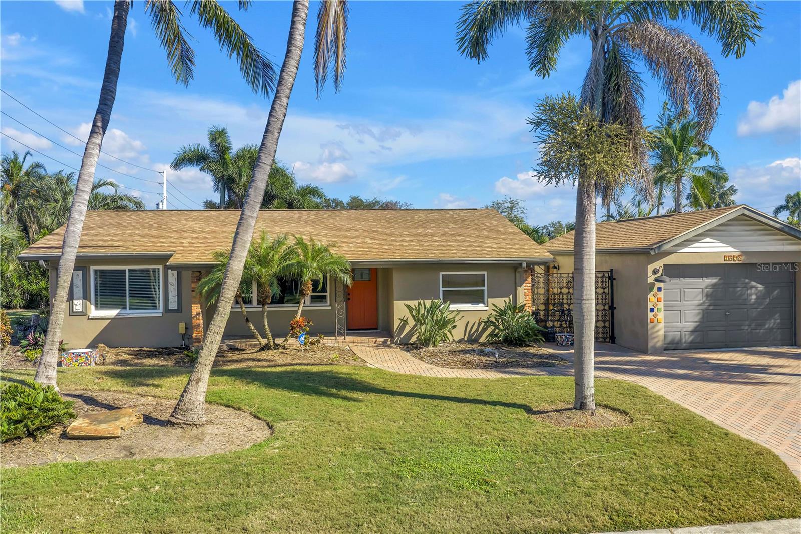 7898 CAUSEWAY BLVD N, ST PETERSBURG, FL, 33707