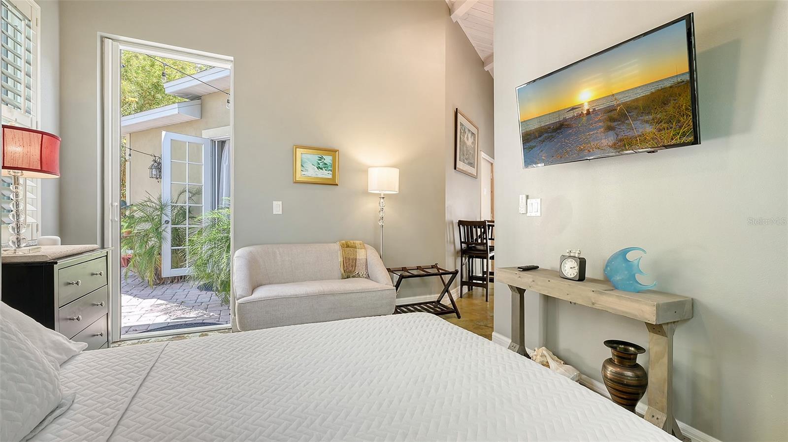 640 N OSPREY AVE, SARASOTA, FL, 34236