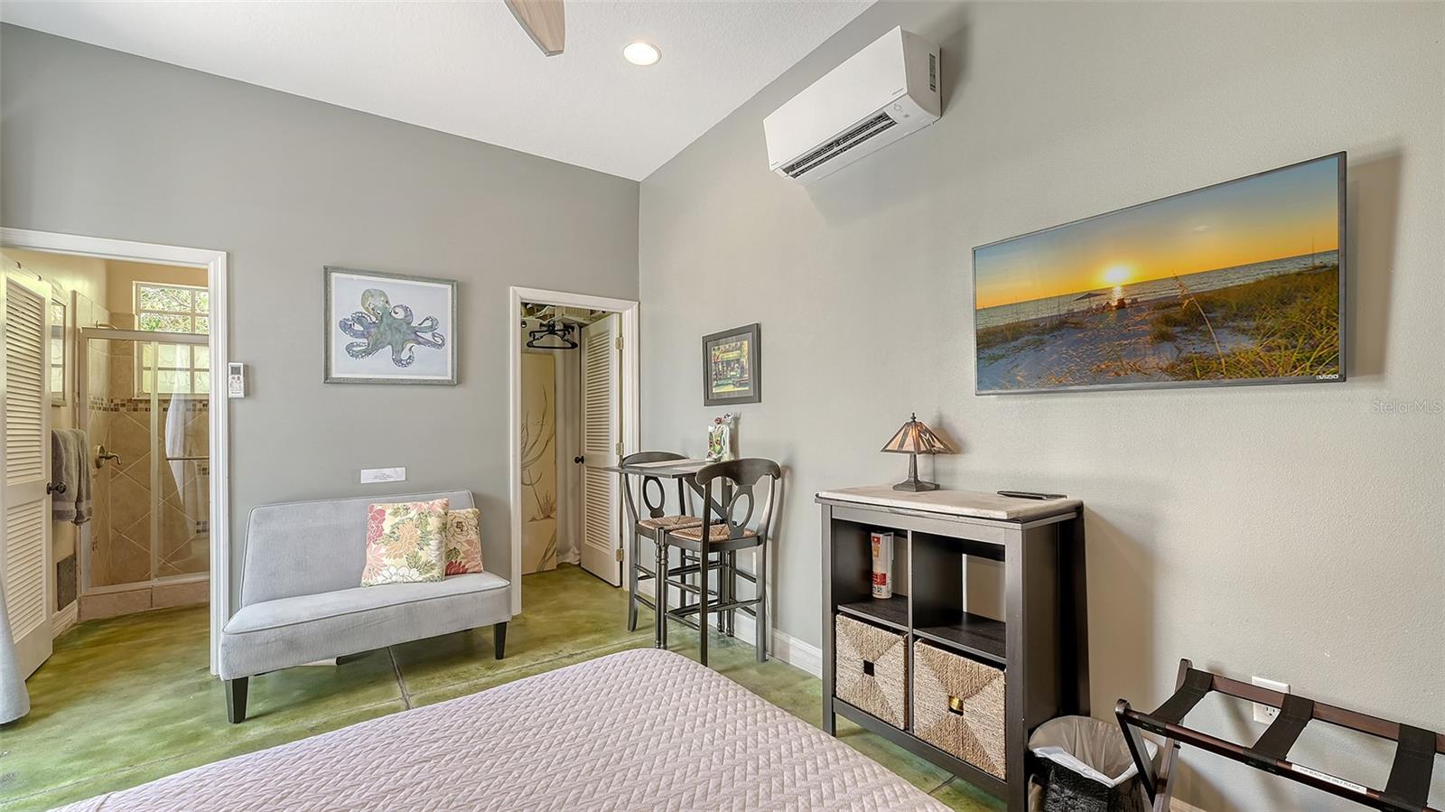 640 N OSPREY AVE, SARASOTA, FL, 34236