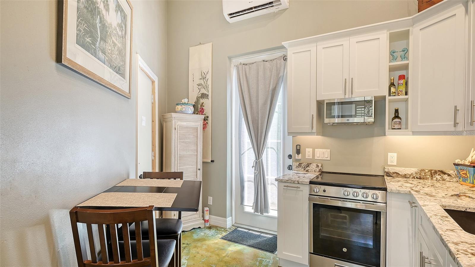 640 N OSPREY AVE, SARASOTA, FL, 34236