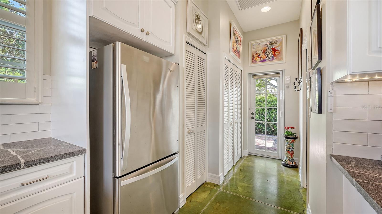 640 N OSPREY AVE, SARASOTA, FL, 34236