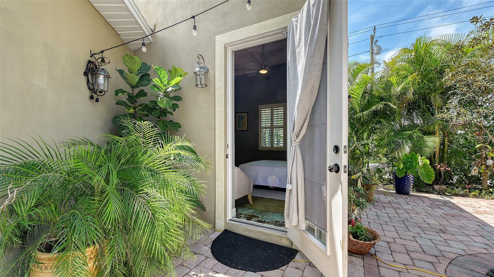 640 N OSPREY AVE, SARASOTA, FL, 34236