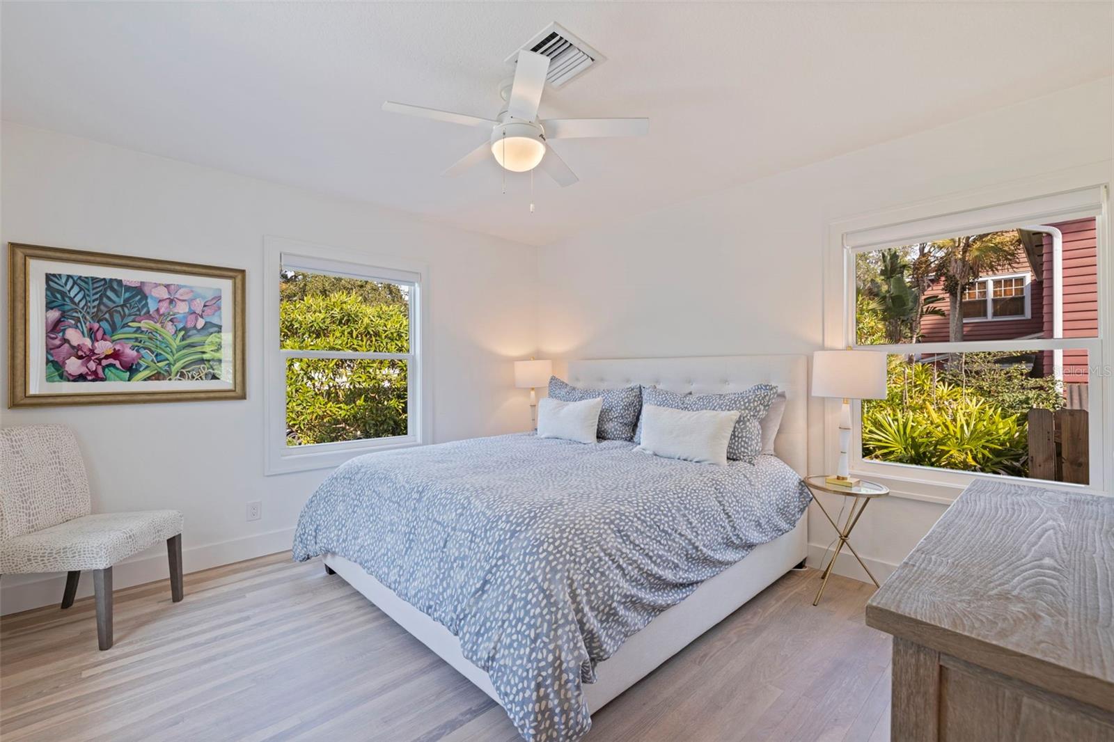 176 25TH AVE N, ST PETERSBURG, FL, 33704