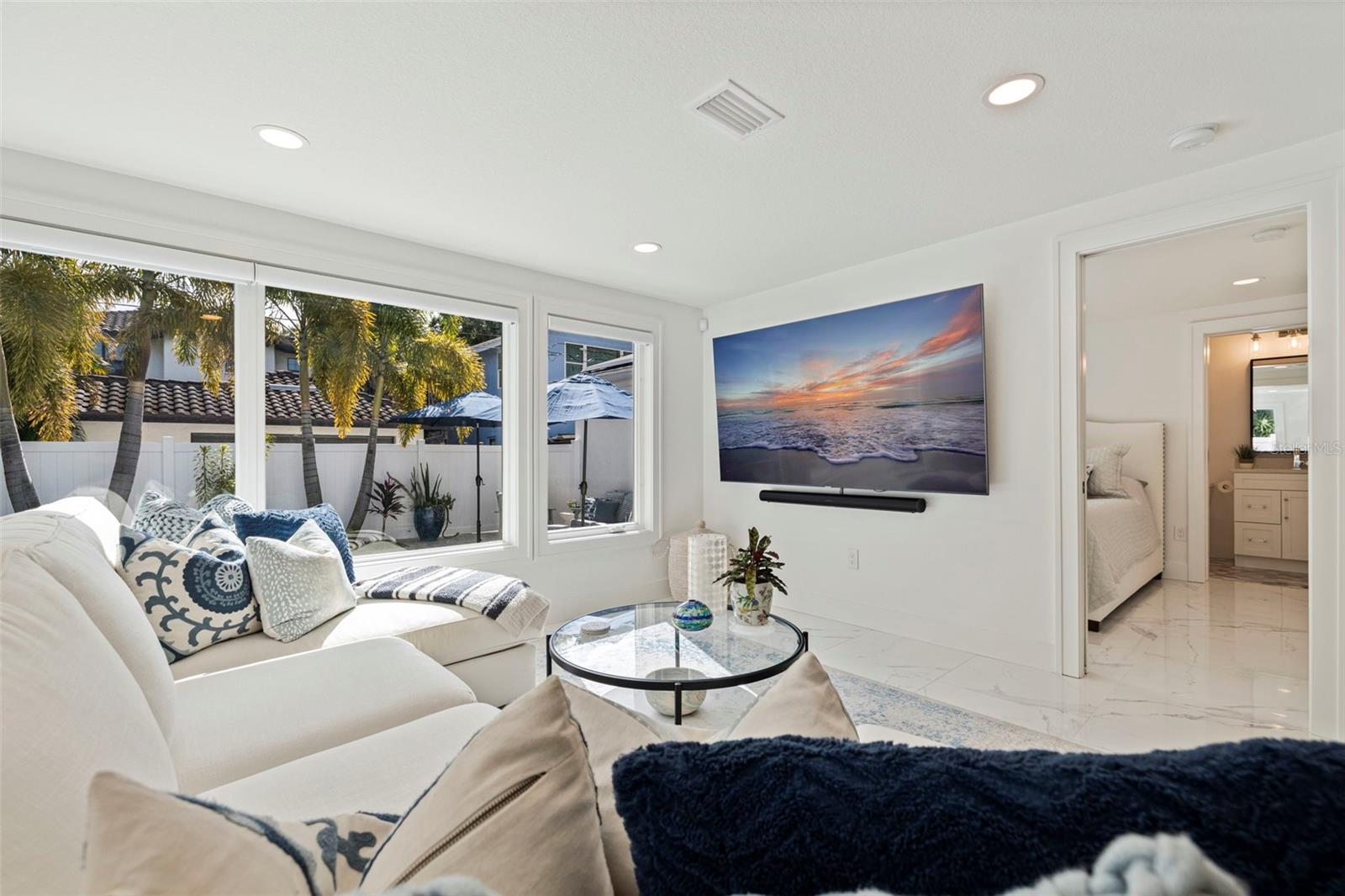 176 25TH AVE N, ST PETERSBURG, FL, 33704