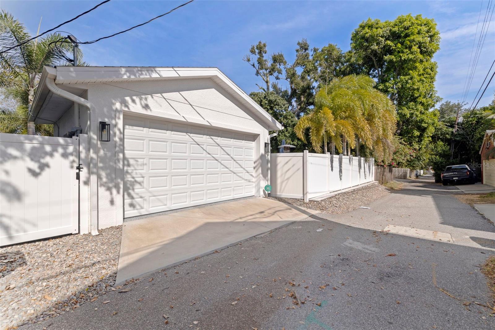 176 25TH AVE N, ST PETERSBURG, FL, 33704