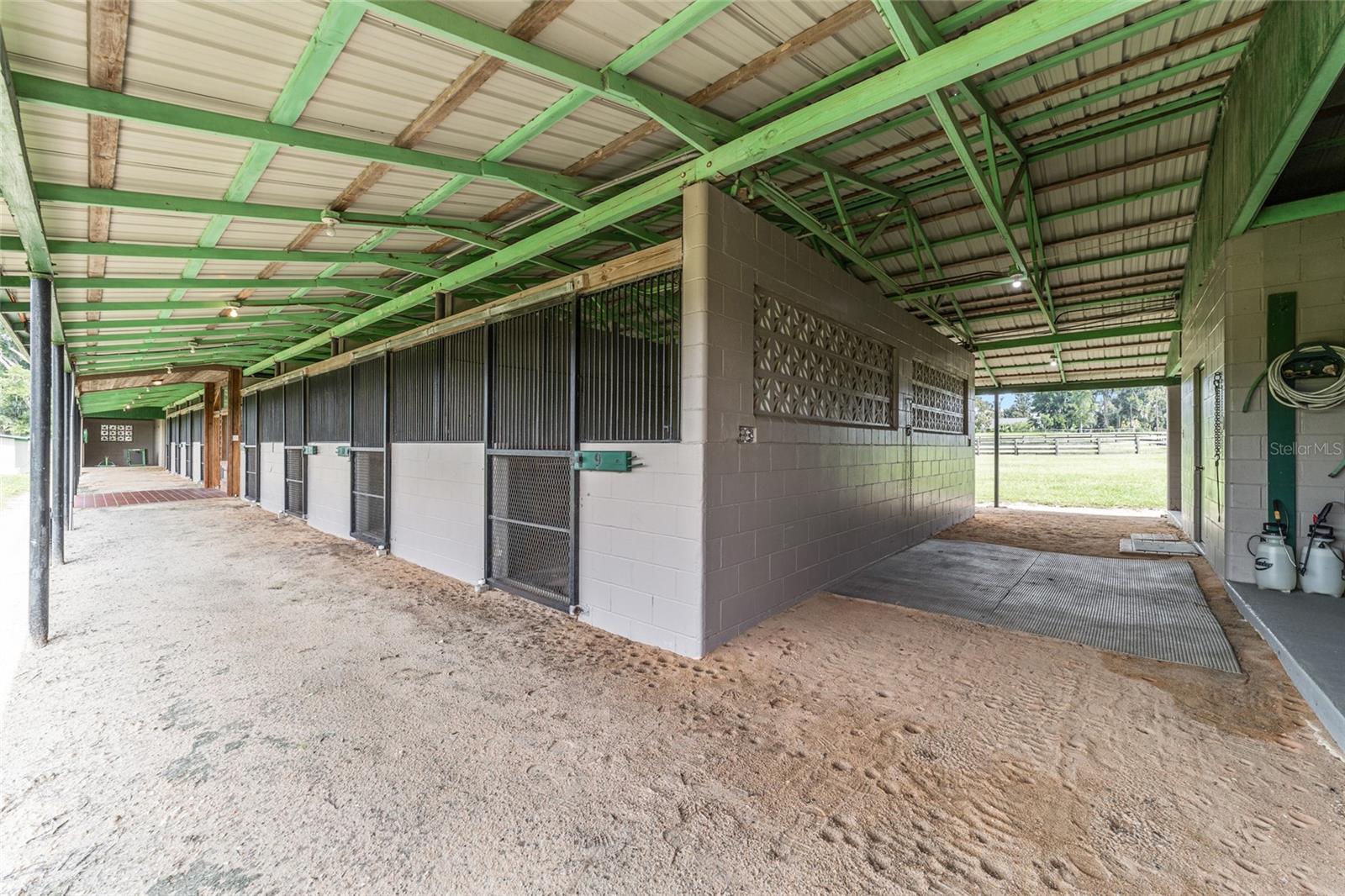 17176 N US HIGHWAY 441, REDDICK, FL, 32686