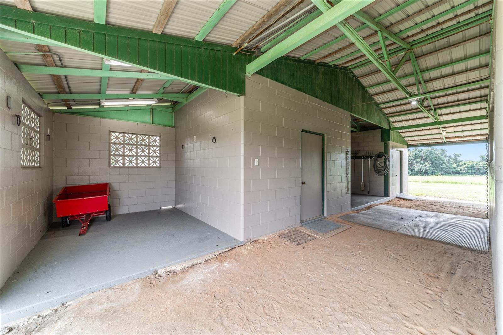 17176 N US HIGHWAY 441, REDDICK, FL, 32686