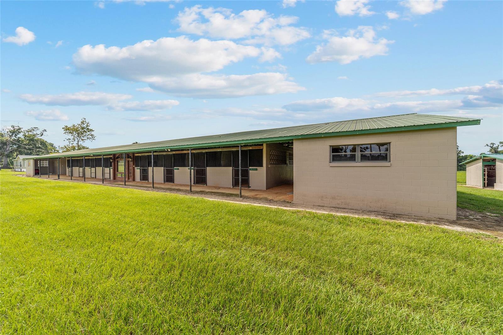 17176 N US HIGHWAY 441, REDDICK, FL, 32686