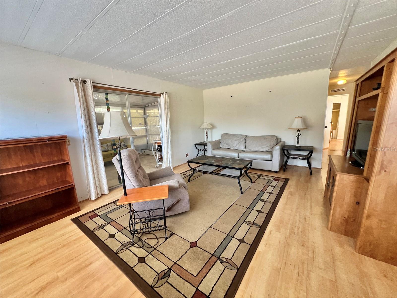 G5104618 Property Photo