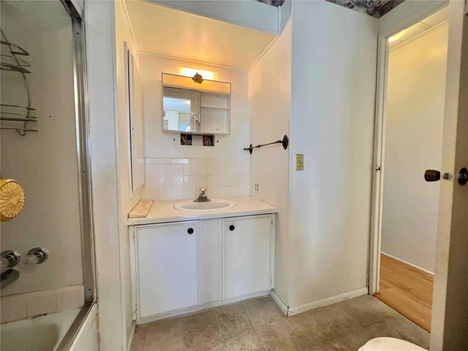 G5104618 Property Photo