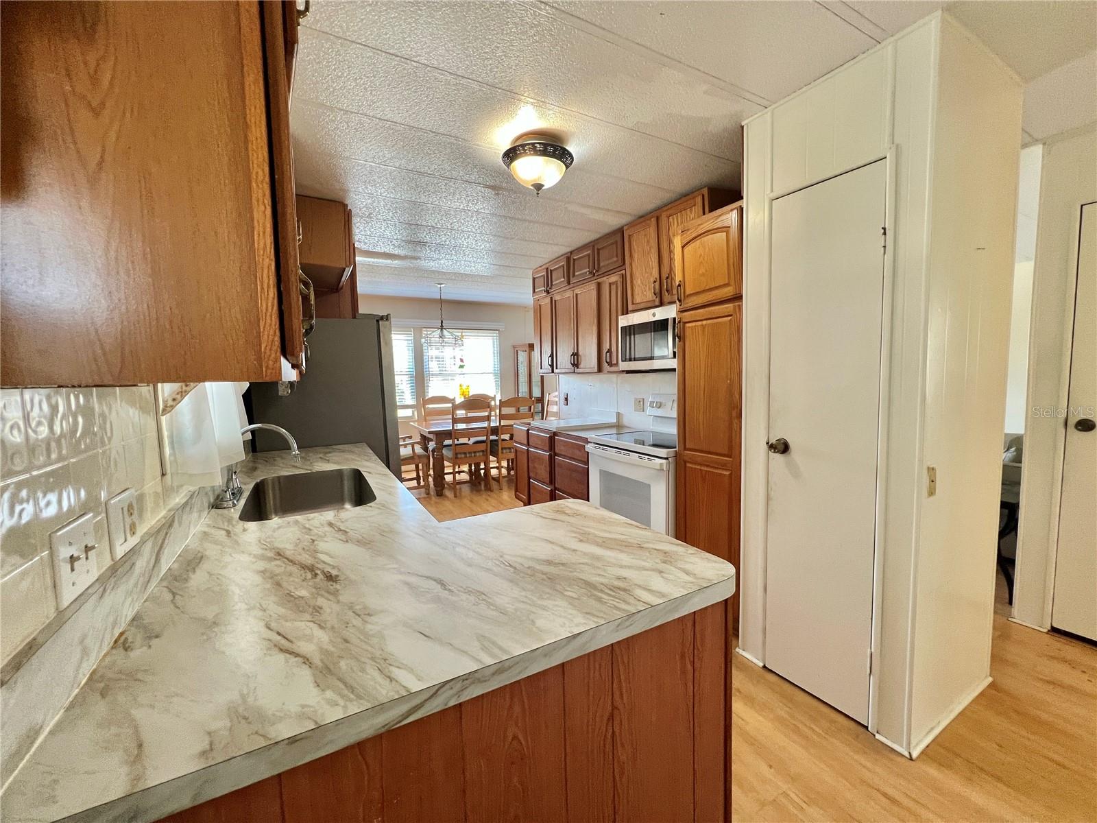 G5104618 Property Photo