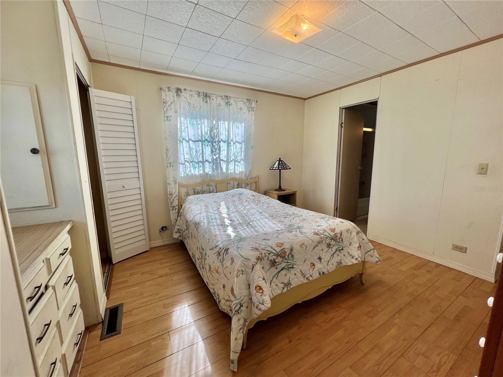 G5104618 Property Photo