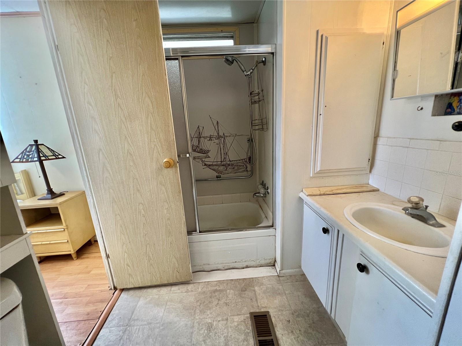 G5104618 Property Photo