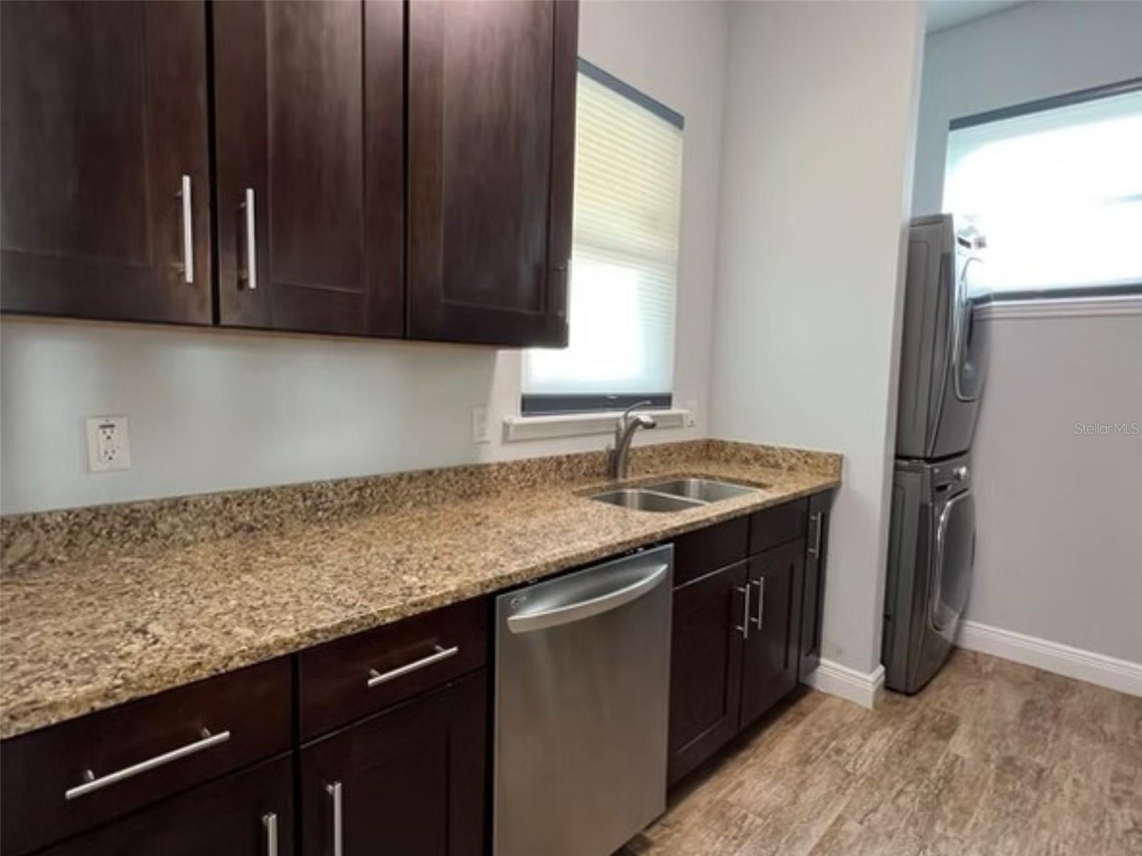 OM713645 Property Photo