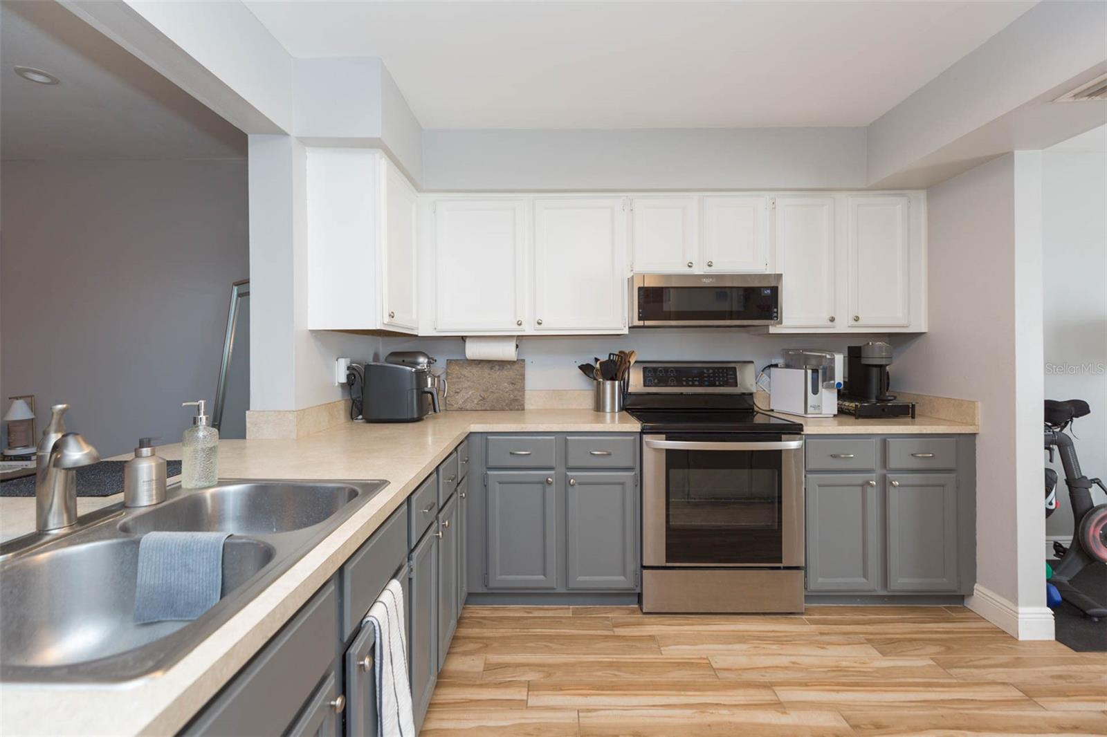 14123 TROUVILLE DR, TAMPA, FL, 33624