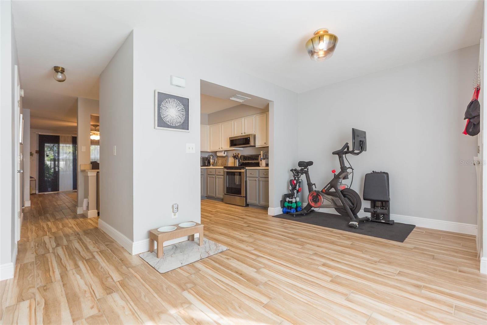 14123 TROUVILLE DR, TAMPA, FL, 33624