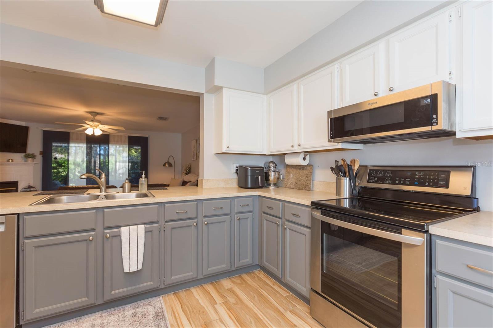 14123 TROUVILLE DR, TAMPA, FL, 33624