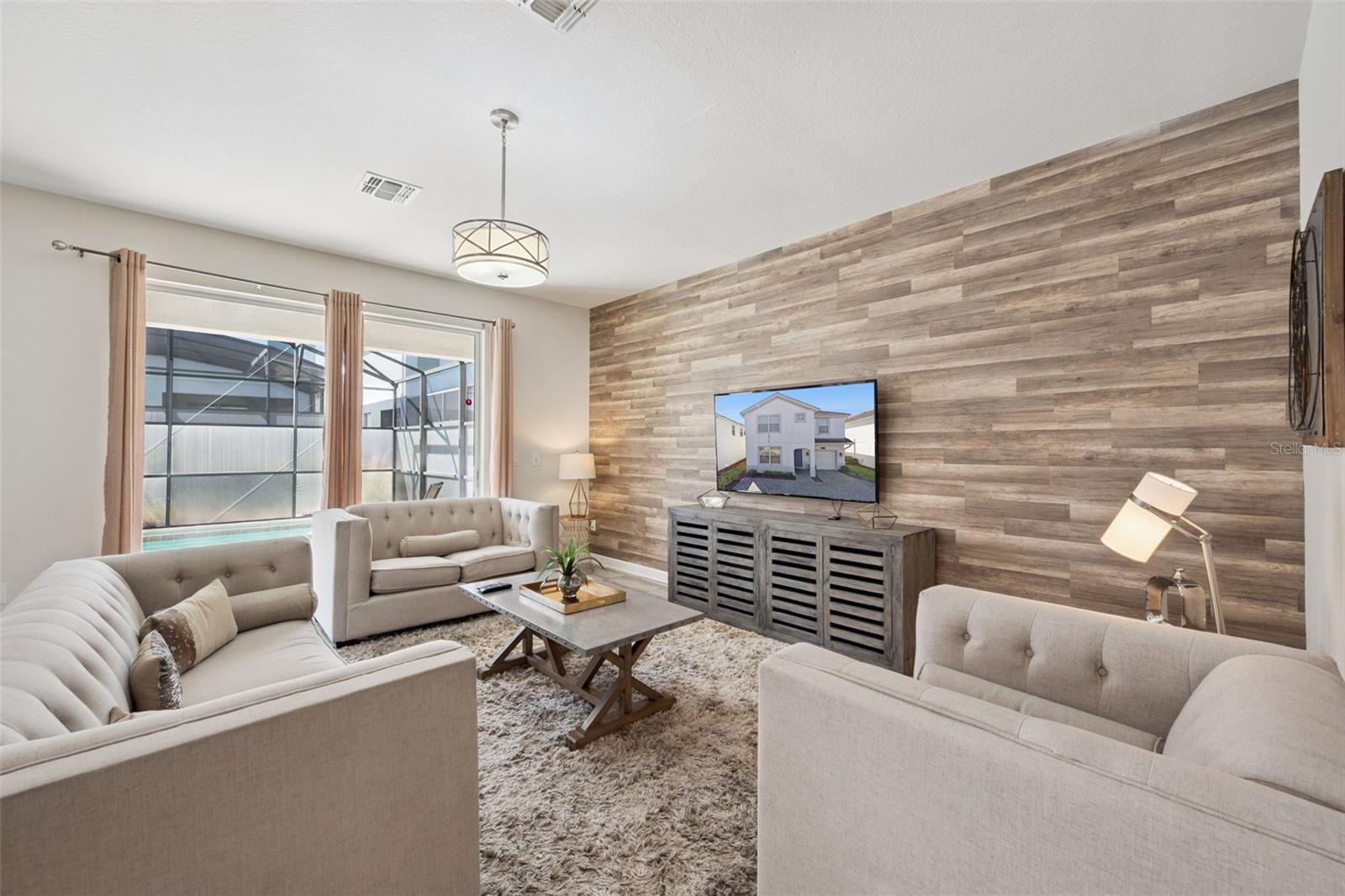 4730 SLEEPY HOLLOW DR, KISSIMMEE, FL, 34746