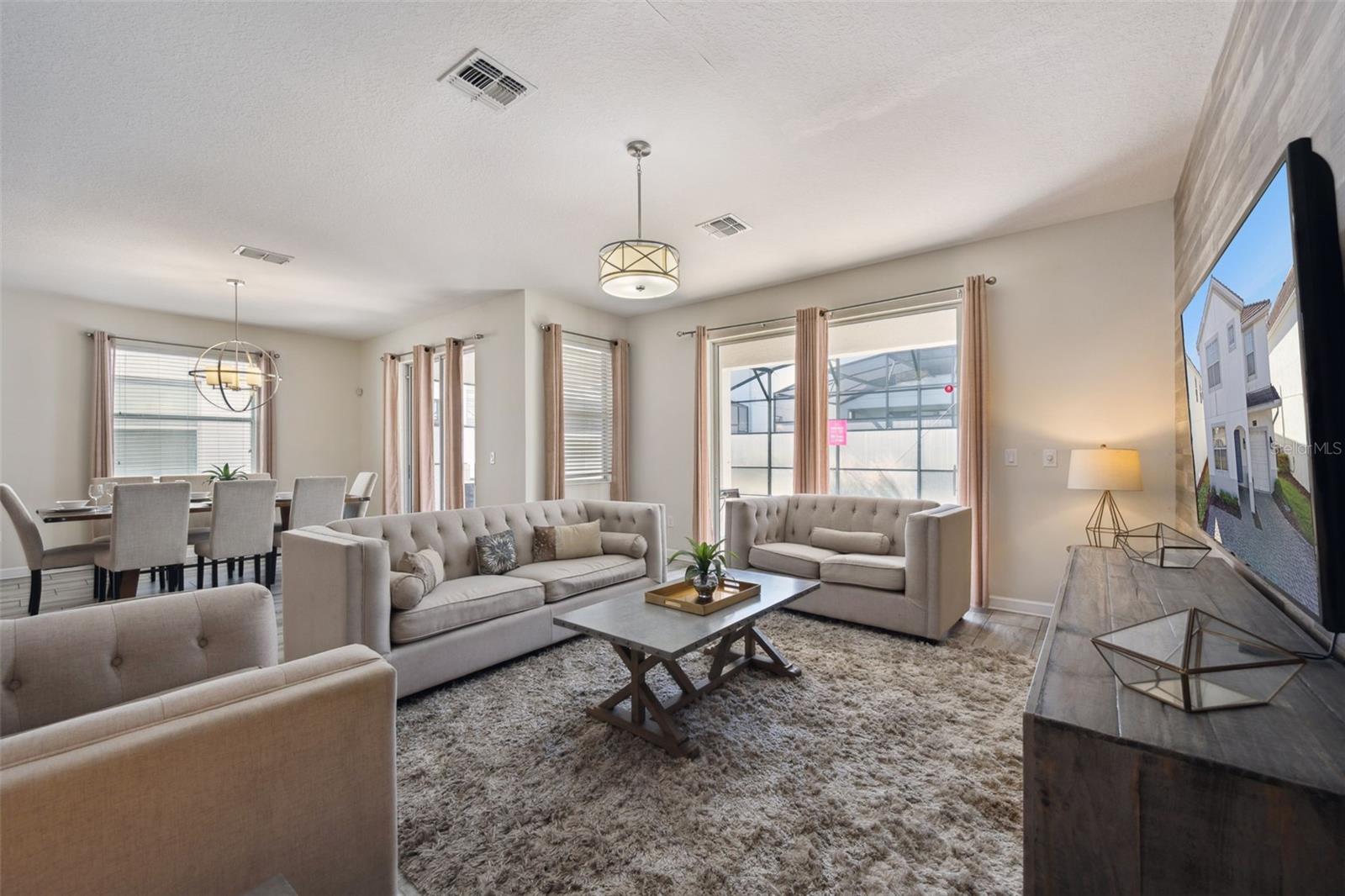 4730 SLEEPY HOLLOW DR, KISSIMMEE, FL, 34746