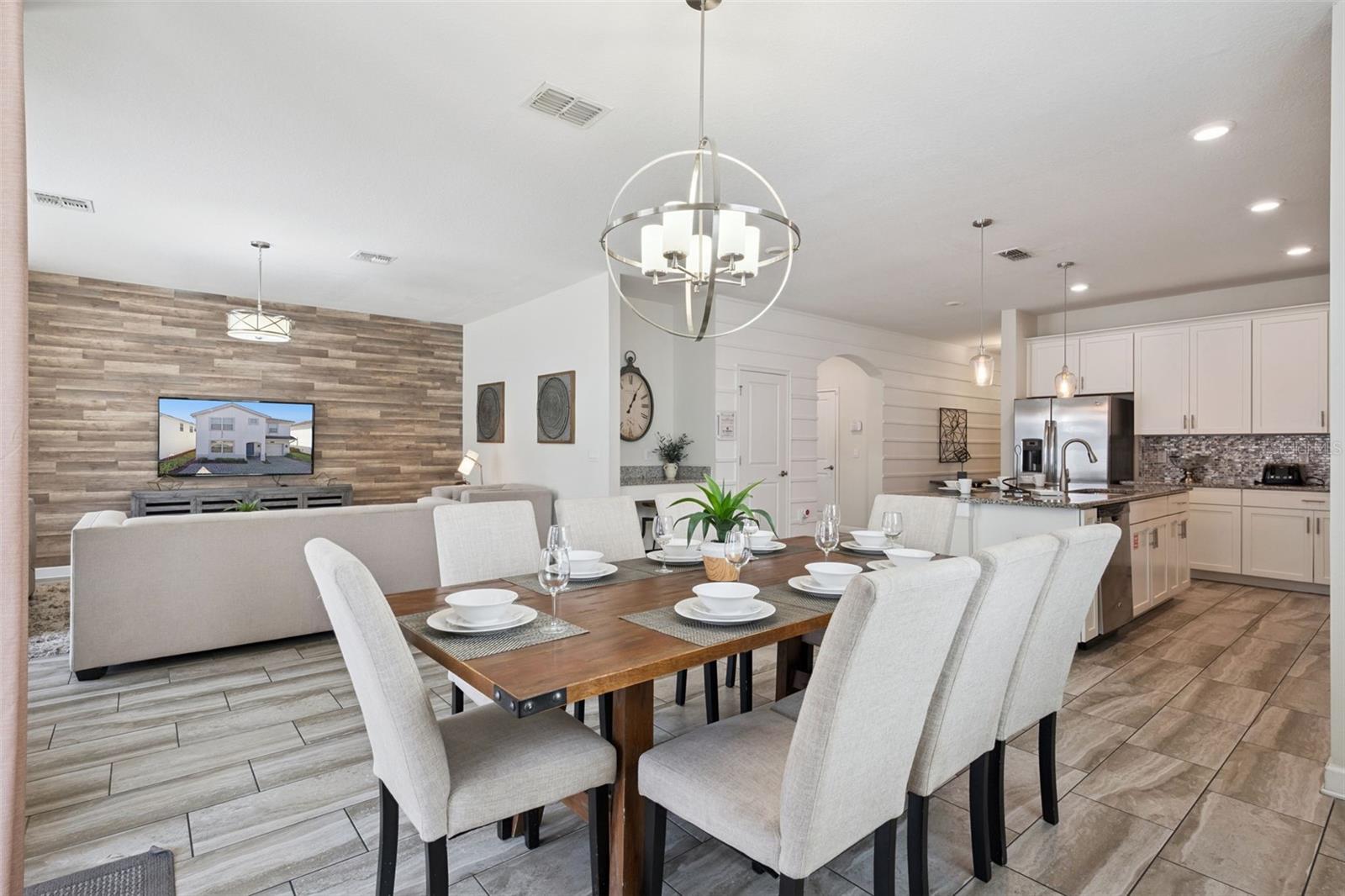 4730 SLEEPY HOLLOW DR, KISSIMMEE, FL, 34746