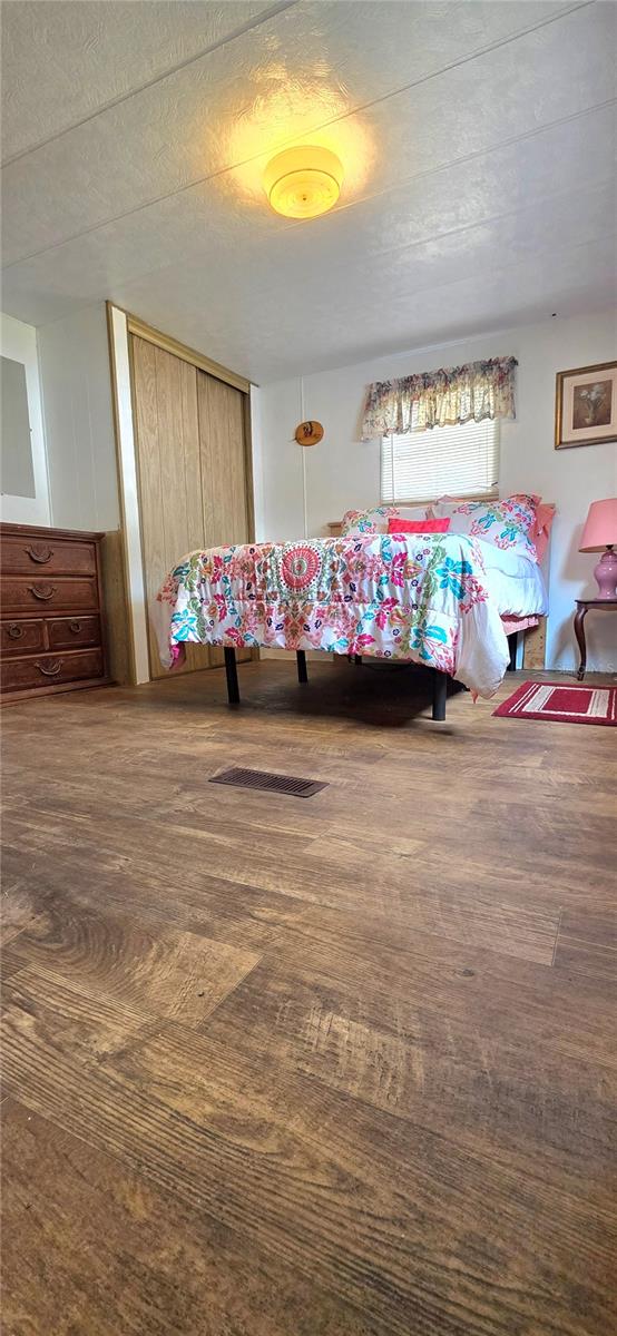 37137 LOIS AVE, ZEPHYRHILLS, FL, 33542