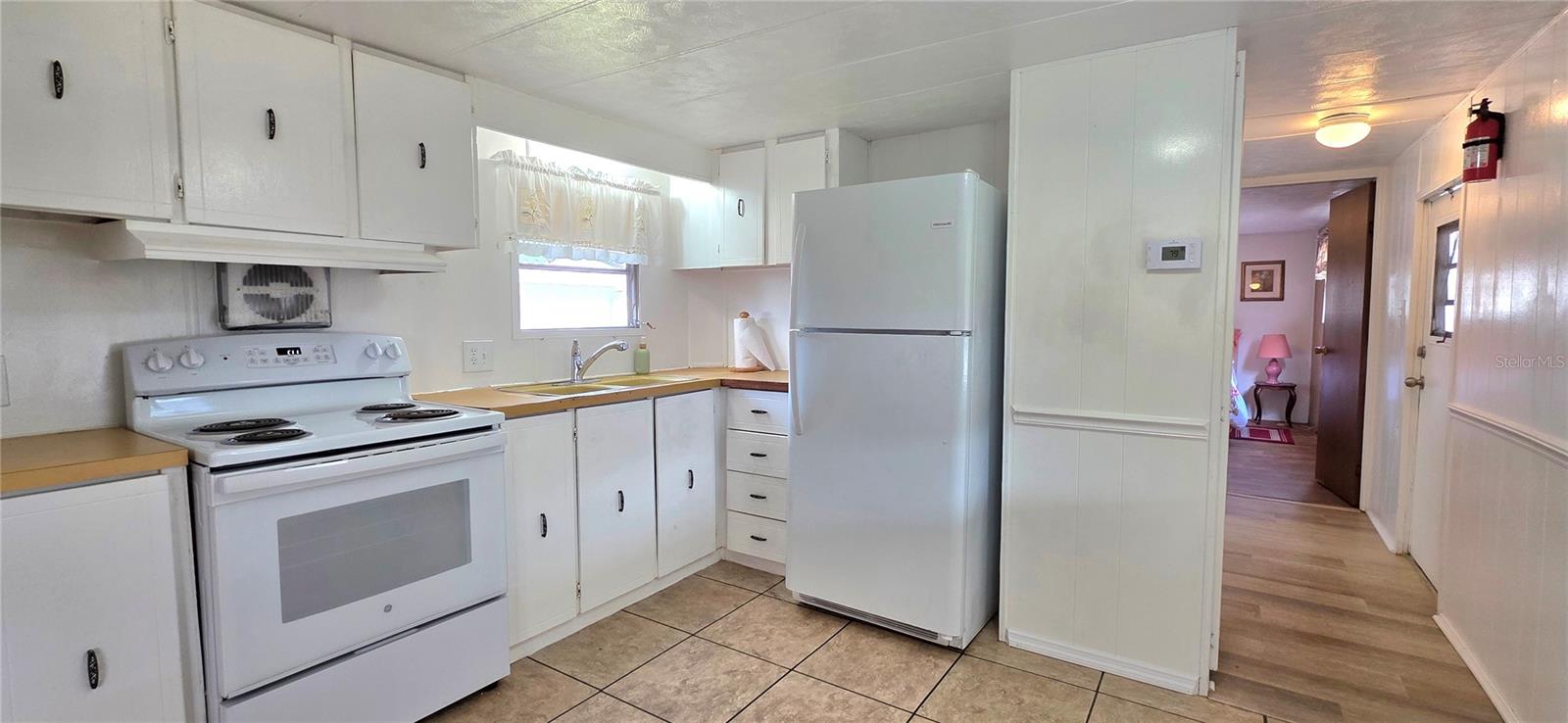 37137 LOIS AVE, ZEPHYRHILLS, FL, 33542