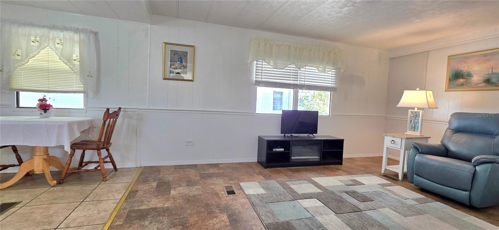 37137 LOIS AVE, ZEPHYRHILLS, FL, 33542