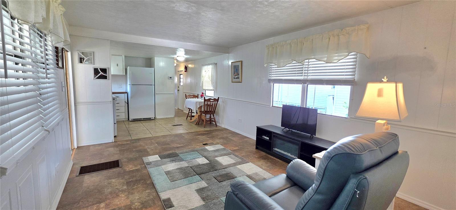 37137 LOIS AVE, ZEPHYRHILLS, FL, 33542