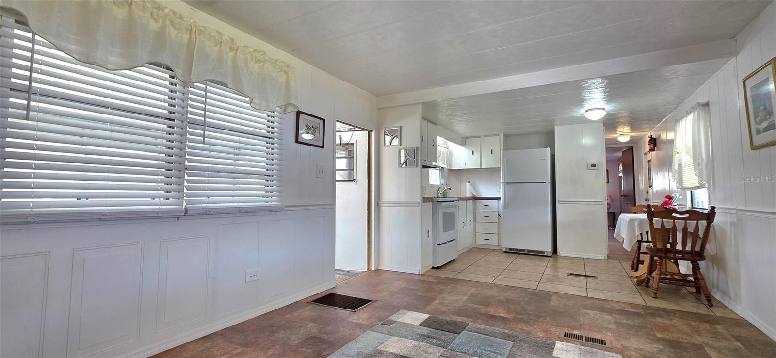 37137 LOIS AVE, ZEPHYRHILLS, FL, 33542