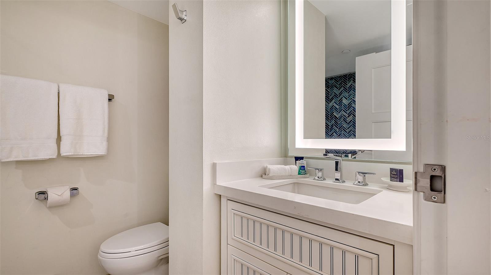 250 SANDS POINT RD #5101, LONGBOAT KEY, FL, 34228