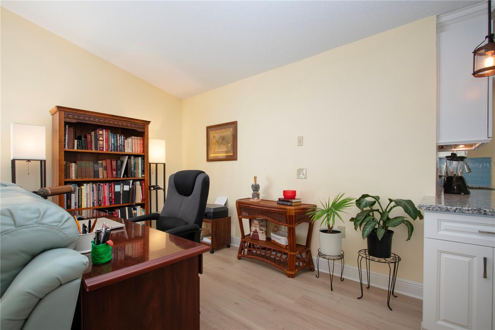 2016 E VIEW DR, SUN CITY CENTER, FL, 33573