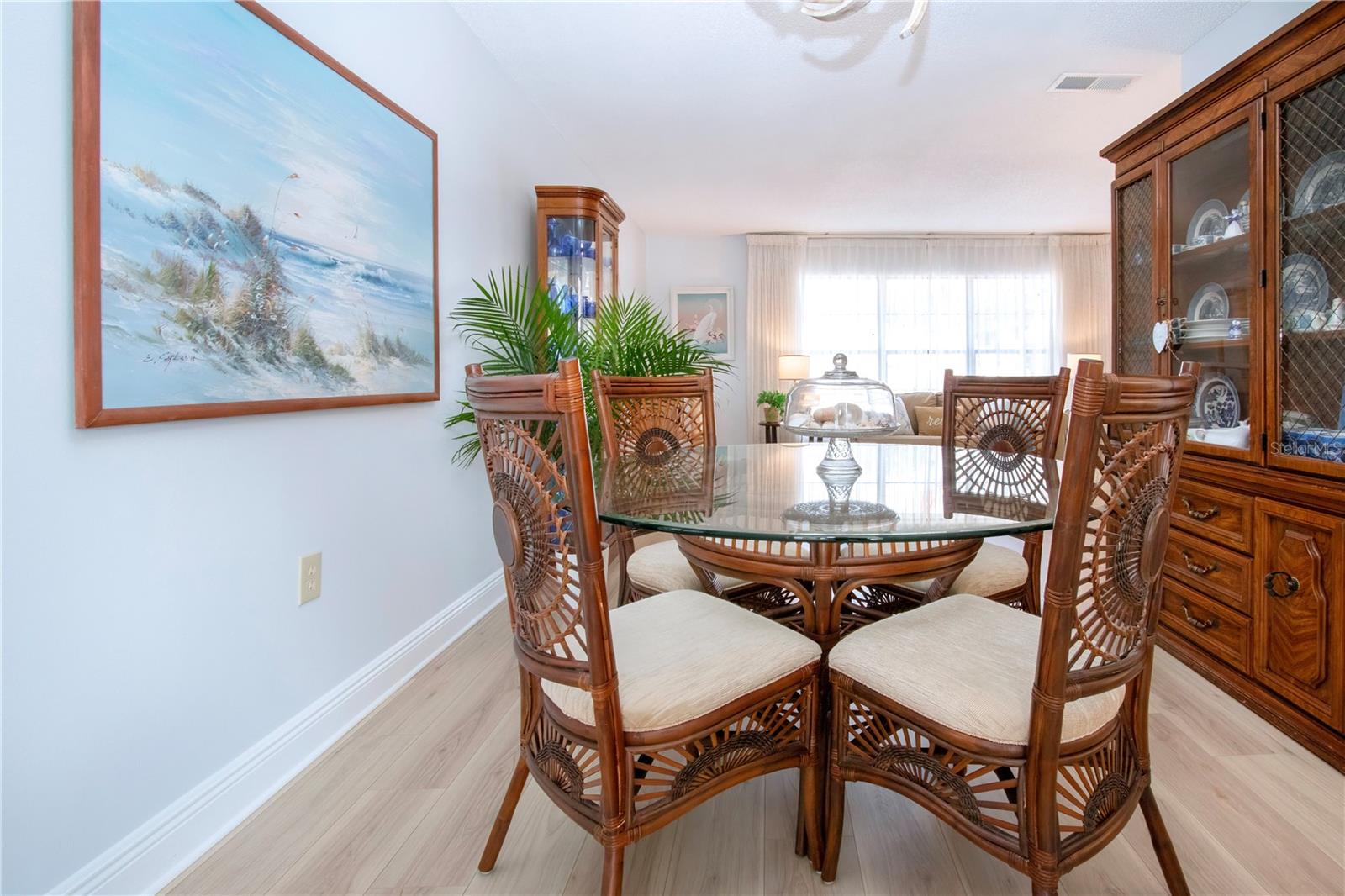 2016 E VIEW DR, SUN CITY CENTER, FL, 33573