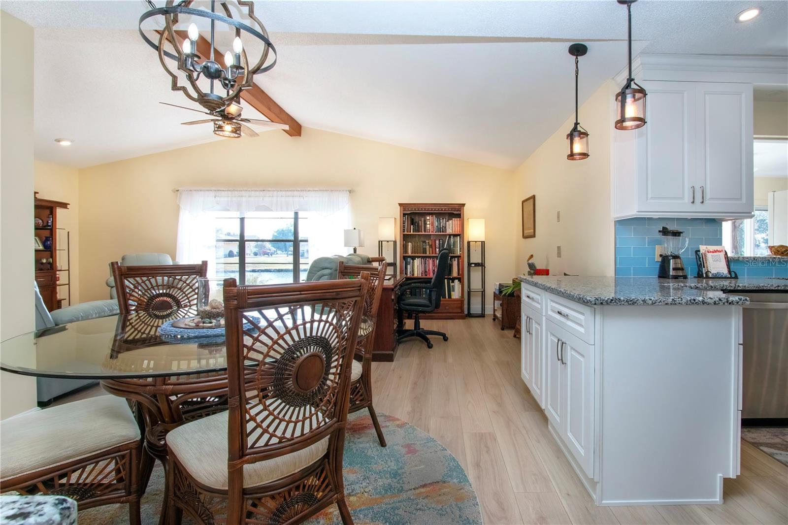 2016 E VIEW DR, SUN CITY CENTER, FL, 33573