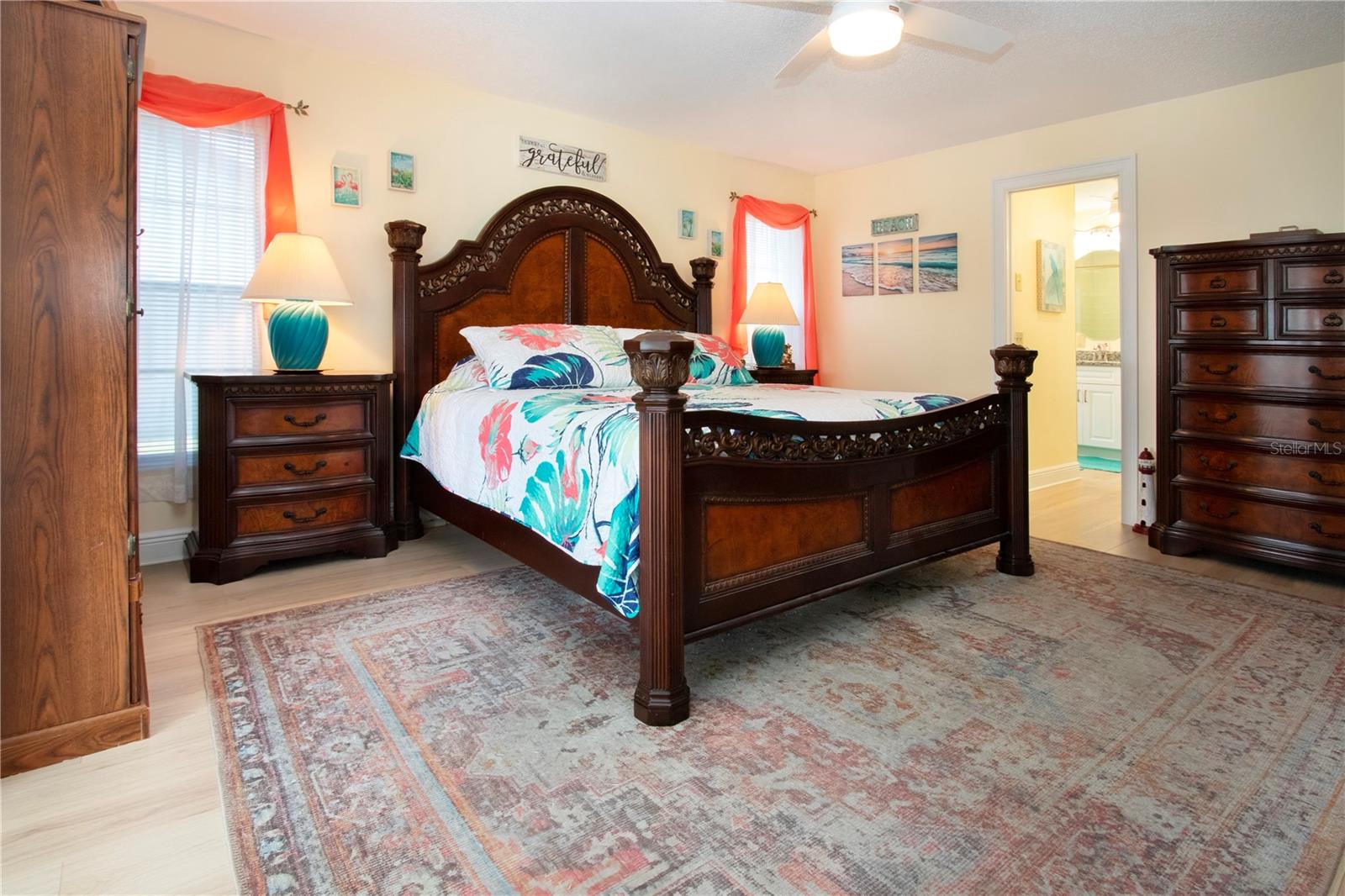 2016 E VIEW DR, SUN CITY CENTER, FL, 33573