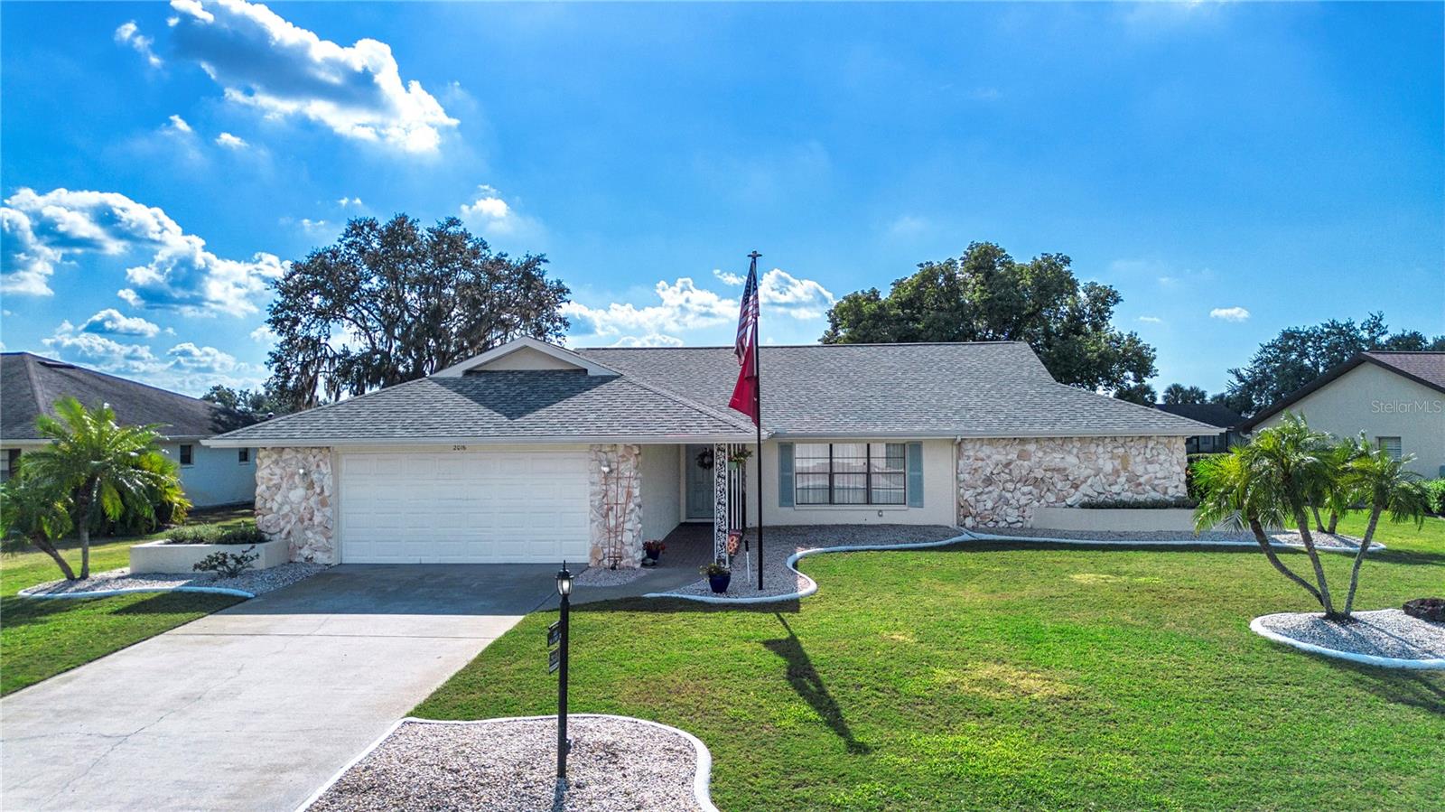 2016 E VIEW DR, SUN CITY CENTER, FL, 33573