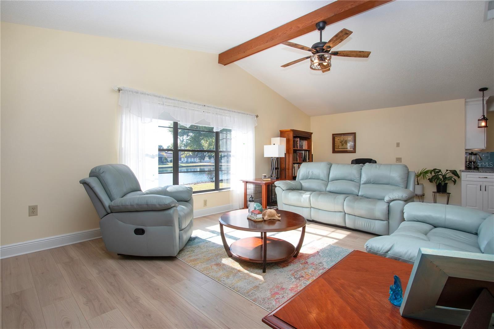 2016 E VIEW DR, SUN CITY CENTER, FL, 33573