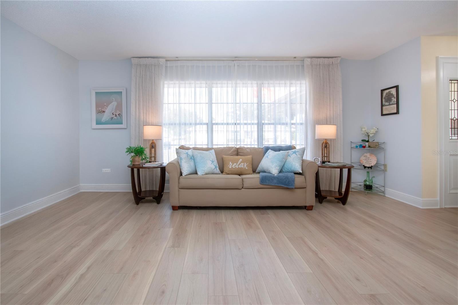 2016 E VIEW DR, SUN CITY CENTER, FL, 33573